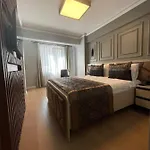 Azra Sultan & 4* Estambul