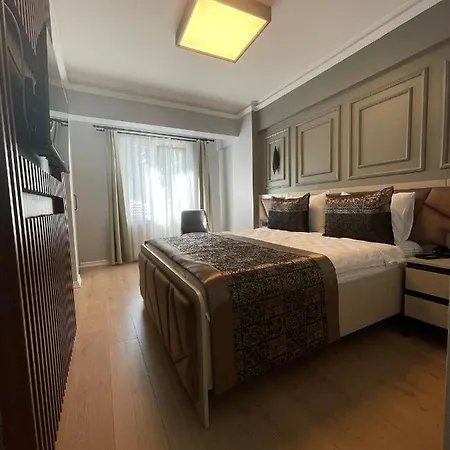Azra Sultan & 4* Isztambul