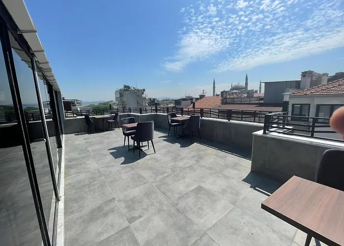 Отель Azra Sultan &