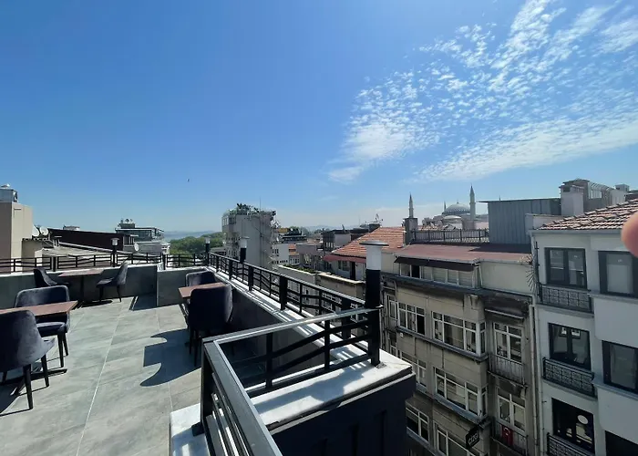 Отель Azra Sultan & 4*