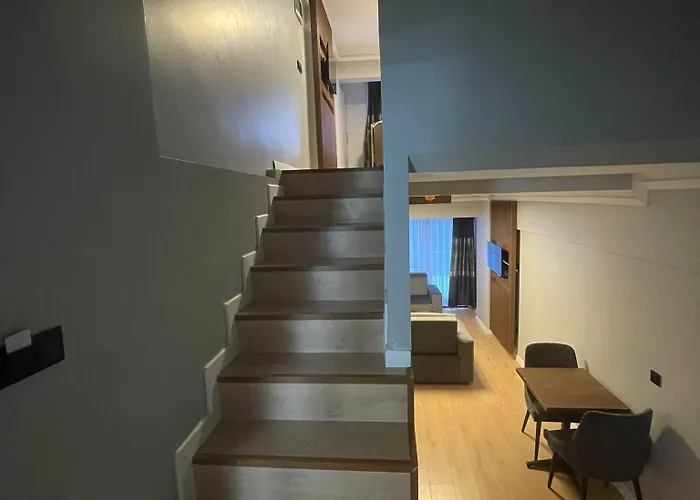 Azra Sultan & Стамбул