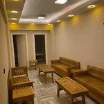 Azra Sultan & 4* Istanbul