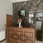 Azra Sultan & 4* Istanbul